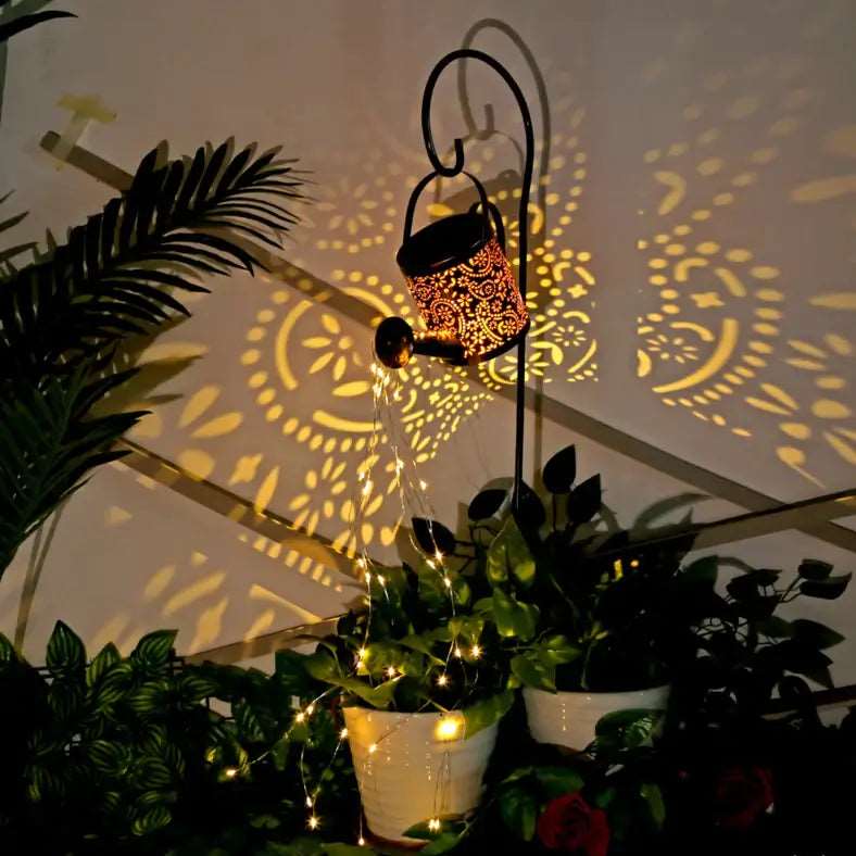 Arrosoir À Énergie Solaire