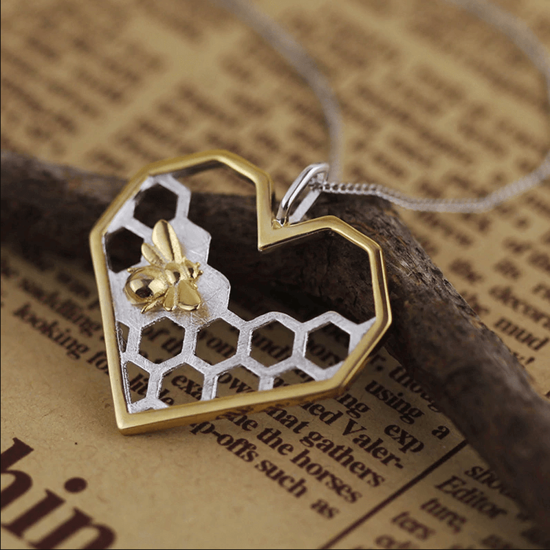 Collier À Cœur En Nid D'Abeille