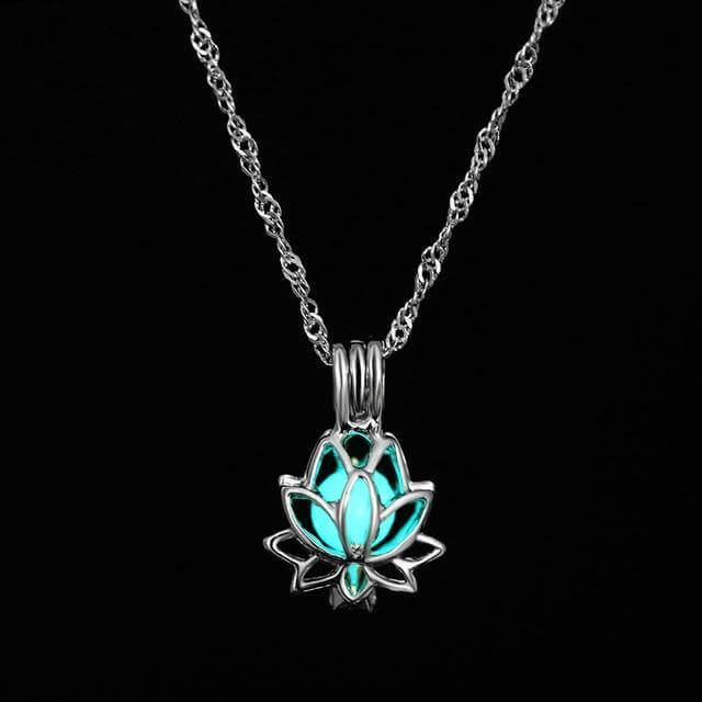 Collier Fleur De Lotus Lumineuse